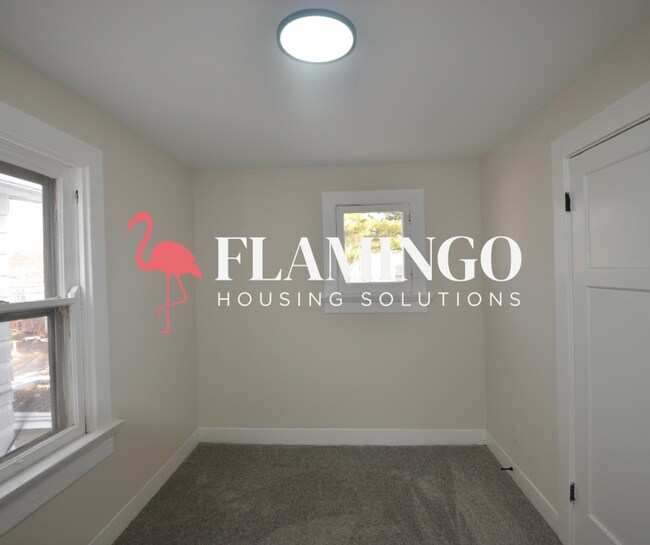 Building Photo - 82 S Sperling Ave