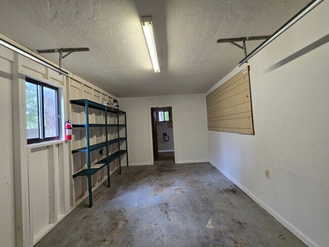 Building Photo - 4402 NW 30th Ter