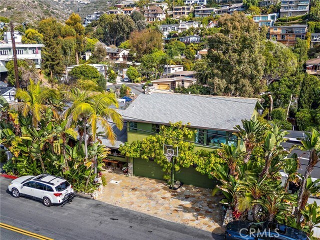 Building Photo - 773 St Ann's Dr