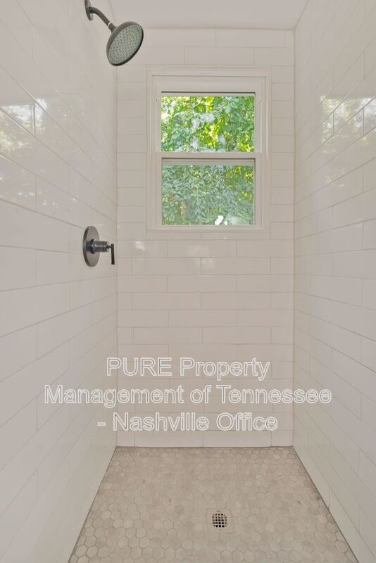 Building Photo - 1127 N 5th St