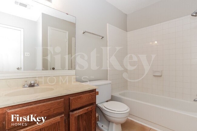 Building Photo - 24119 Lone Elm Dr