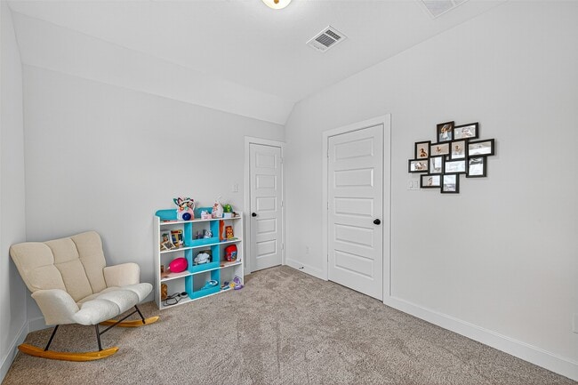 Building Photo - 8735 Flounder Rosa Ln