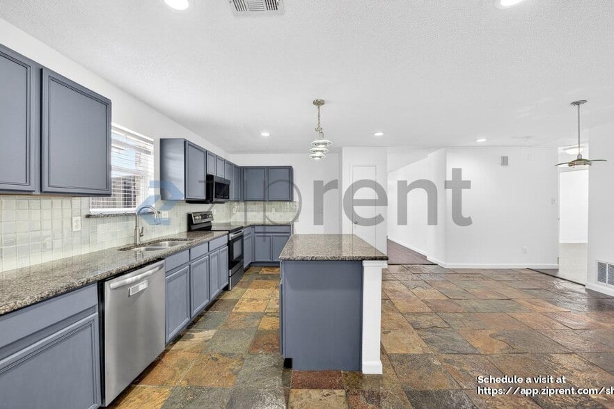 Building Photo - 1117 Beeblossom Dr