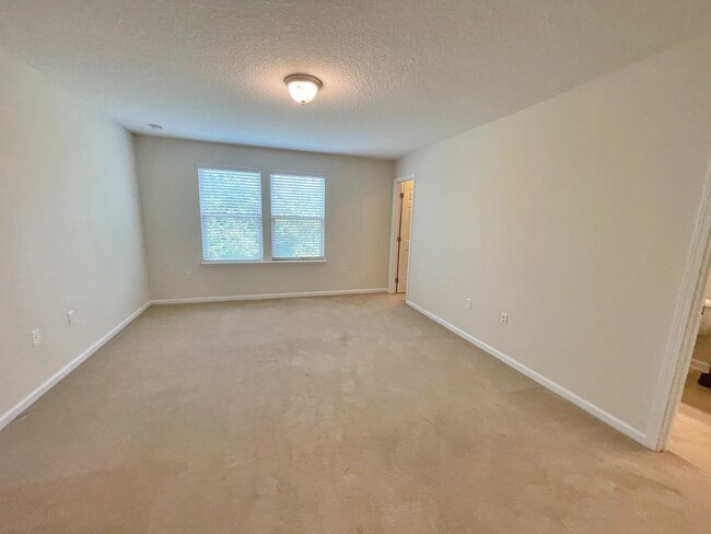 Building Photo - 100 Moultrie Village Ln