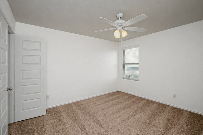 Building Photo - Spacious 2-Story Home w/ Open Floor Plan & Private Yard – St. Hedwig