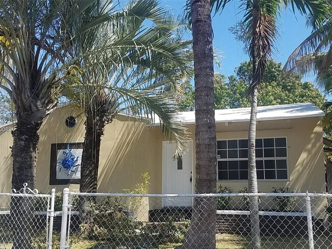 Primary Photo - 440 NE 1st Ave.