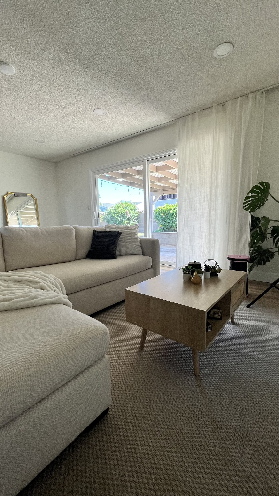 Building Photo - 6524 Myra Ave