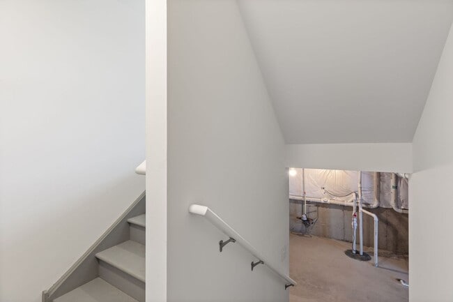 Building Photo - 2115 Canyon Creek Ct