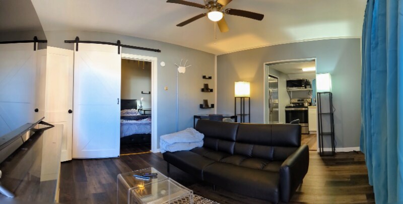 Building Photo - 146 2nd St