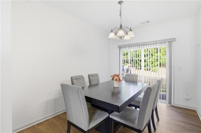 Building Photo - 2992 Deerborne Ct