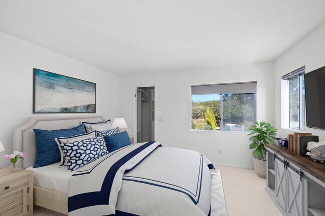 Building Photo - MOVE-IN SPECIAL for THIS WEEK ONLY!!! Call...