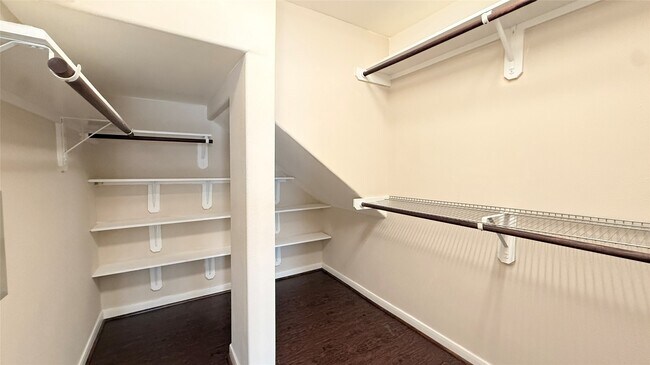 Building Photo - 5623 Maverick Bend Lane