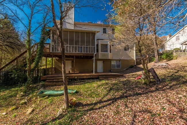 Building Photo - 420 Shelbyville Rd