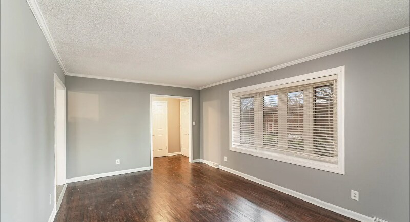 Building Photo - 4815 Carriage Dr Cir