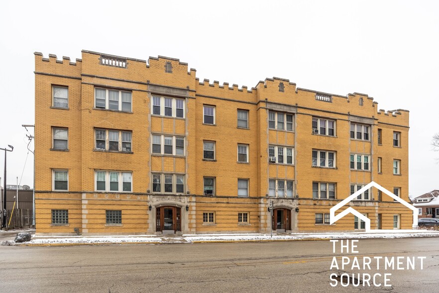 Building Photo - 602 Elgin Ave