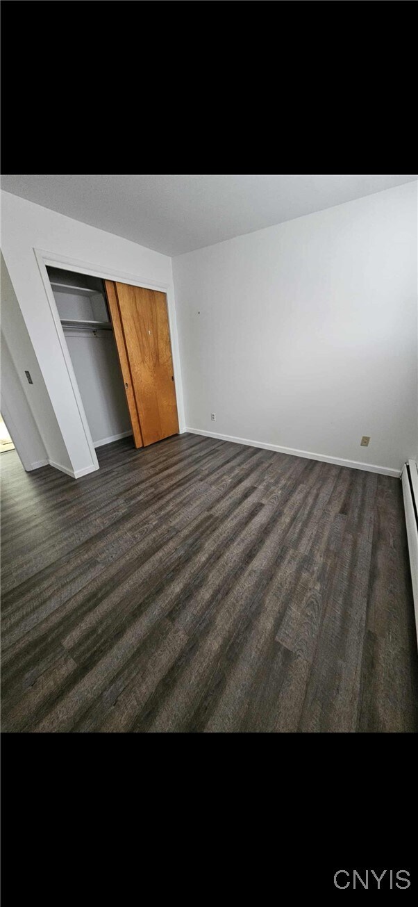 Building Photo - 245 Pratt St