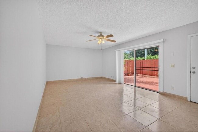 Building Photo - 3312 Spanish Wells Dr