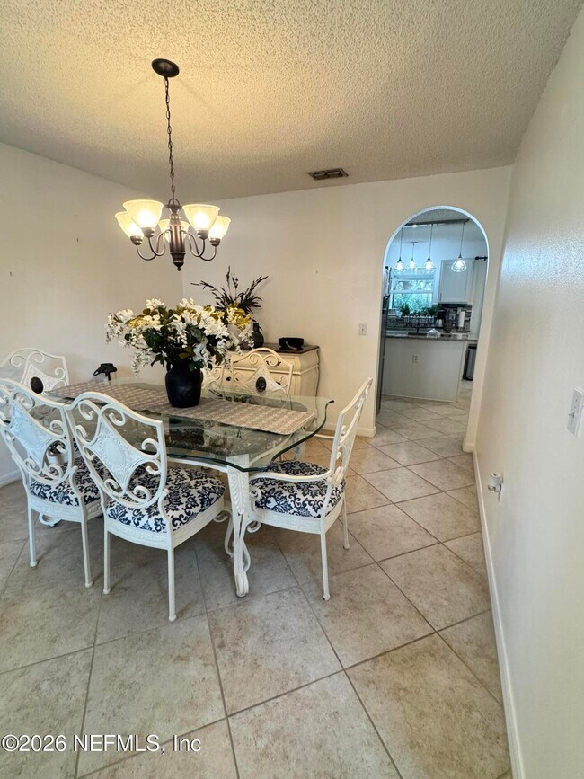 Building Photo - 12341 Glenn Hollow Dr