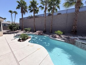 Building Photo - Sun City Anthem Single-Story with Private Pool, Spa & Courtyard