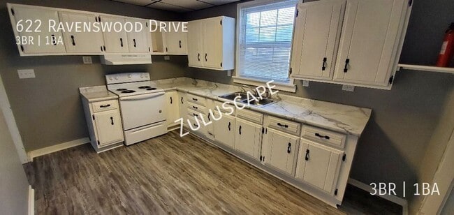 Building Photo - 622 Ravenswood Dr