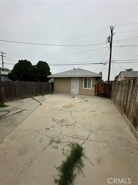 Building Photo - 2306 Berger St