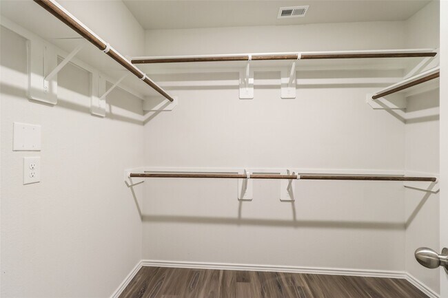 Building Photo - 2549 Coho Dr