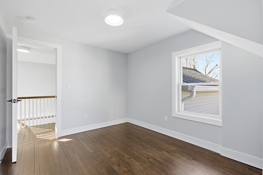 Building Photo - 85 Euclid Ave