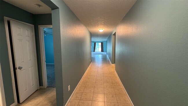 Building Photo - 18703 Brown Redbud Ct