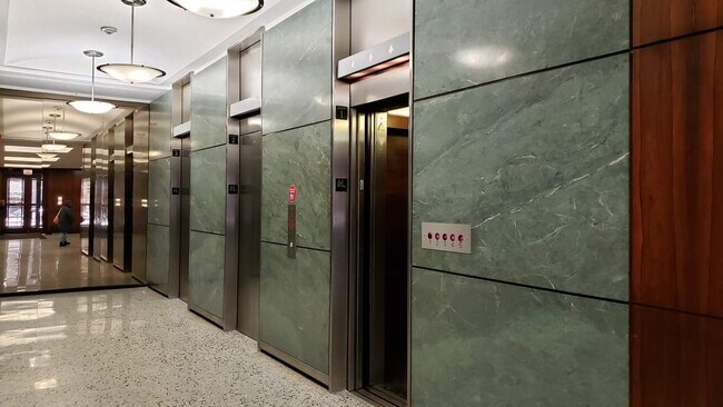 Building Photo - 535 N Michigan Ave