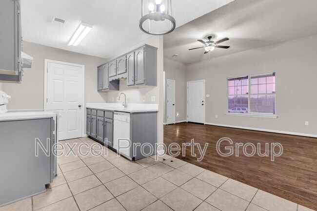 Building Photo - 4236 Appian Dr