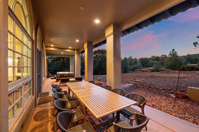 Building Photo - 36 W Dove Wing Dr