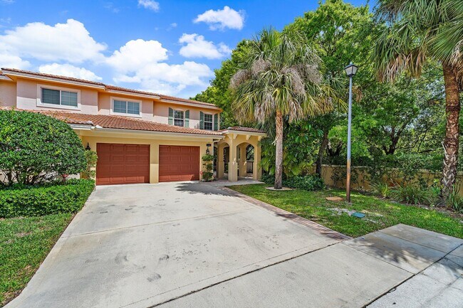 Primary Photo - 129 White Wing Ln