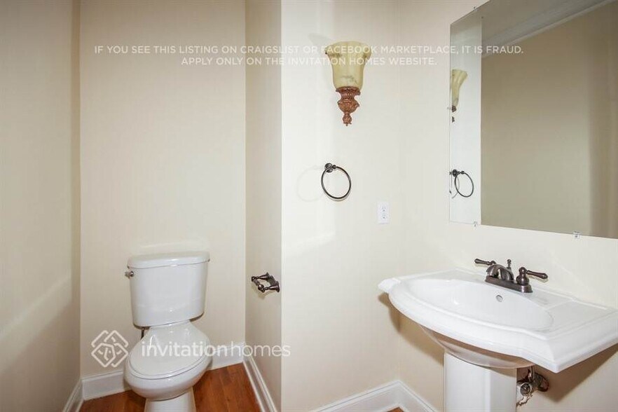 Building Photo - 190 Camden Creek Ct NE