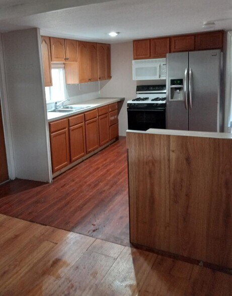 Building Photo - 5231 80th St N