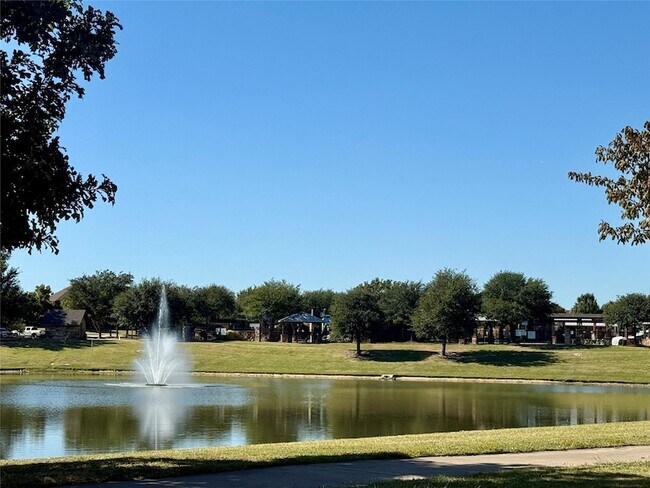 Building Photo - 1205 Dripping Springs Ln