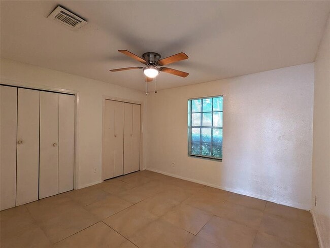 Building Photo - 12224 Ormandy St