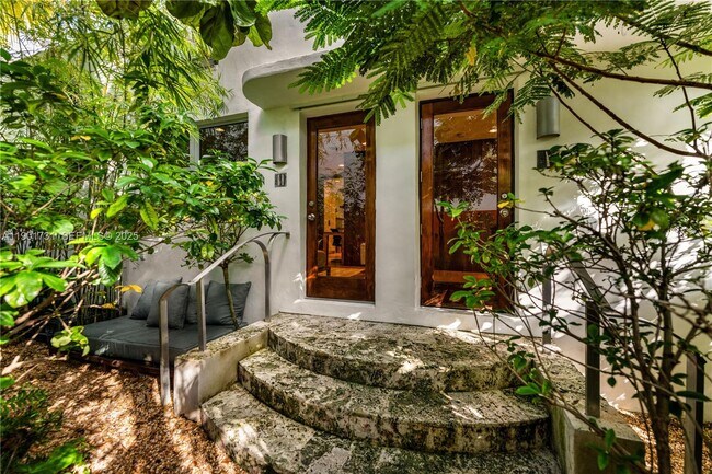 Building Photo - 226 Jefferson Ave