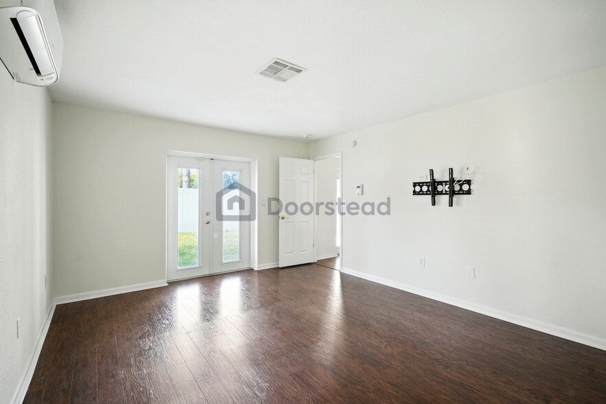 Building Photo - 7892 Sundown Dr