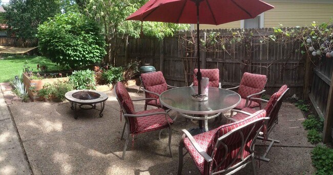 Building Photo - Charming Furnished Home in Downtown Boulder