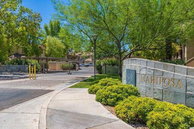 Building Photo - 6885 E Cochise Rd