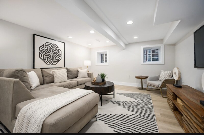 Building Photo - 8536 S Morgan St