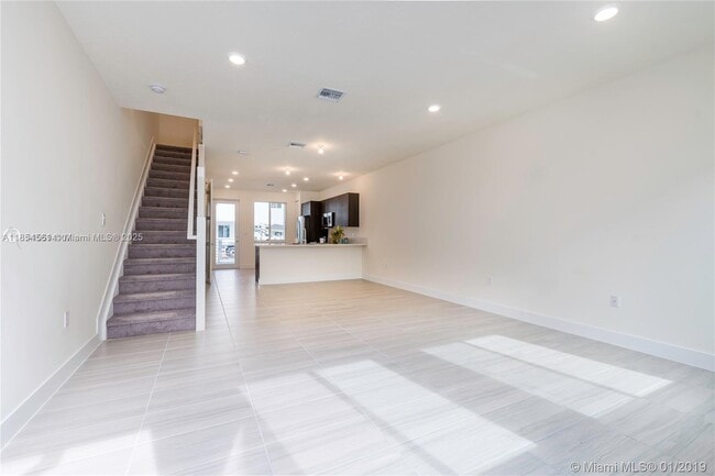 Building Photo - 10226 NW 64th Terrace