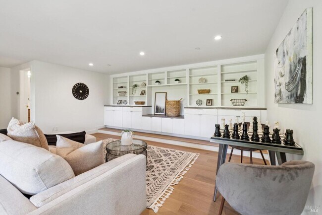 Building Photo - Newly Renovated Ross Four Bedroom & Three Bathroom Home on 1/2 acre with AC and Views