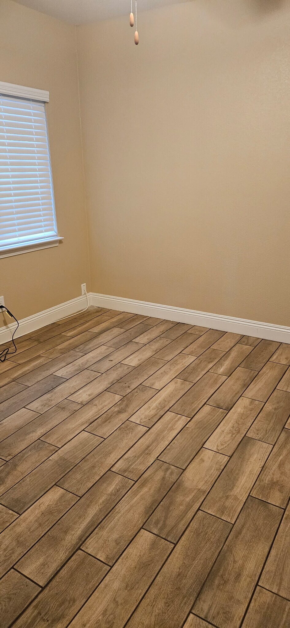 Building Photo - 3139 E Lyell Ave