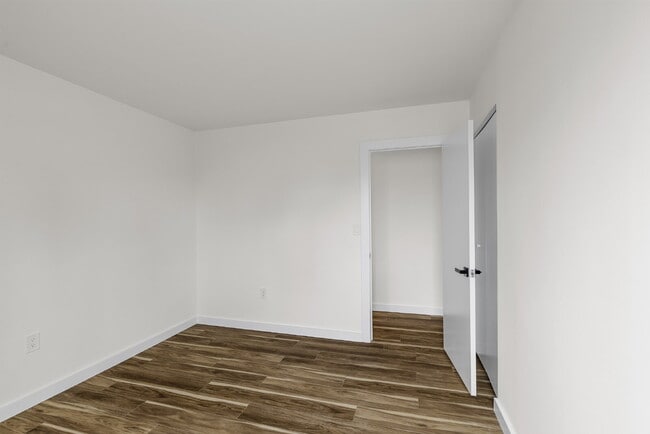Building Photo - Boardwalk House A-05 | Renovated 2BR with Balcony, 733 SF