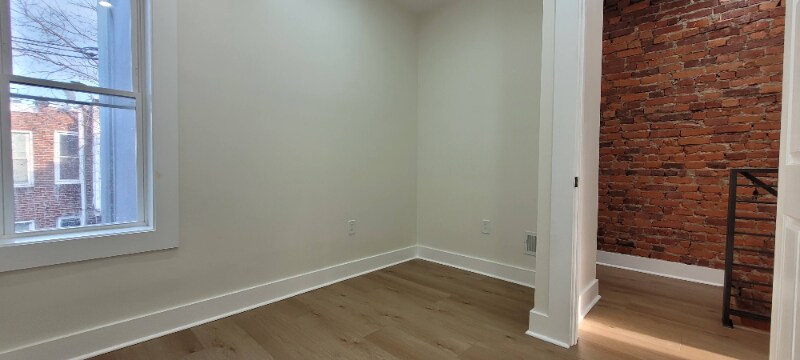 Building Photo - 1517 S Napa St