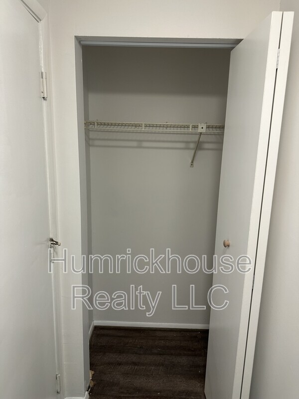 Building Photo - 3164 Central Ave