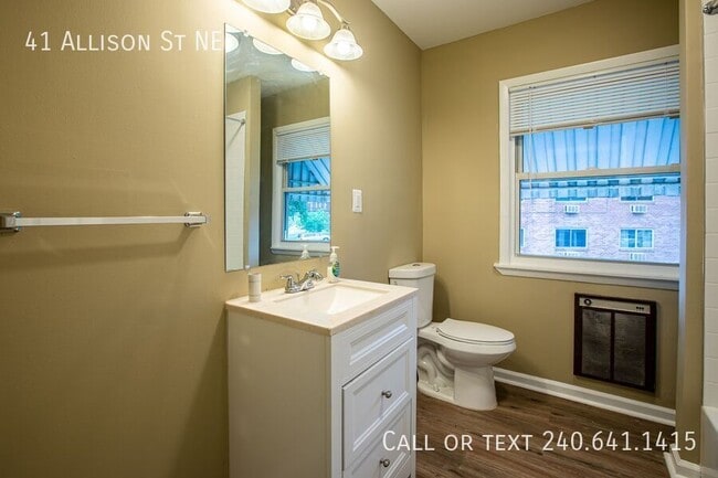 Building Photo - 41 Allison St NE