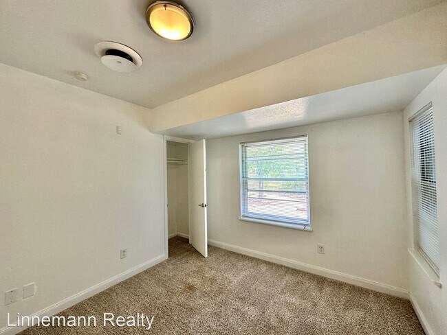 Building Photo - 3 br, 1.5 bath House - 707 S. 13th St