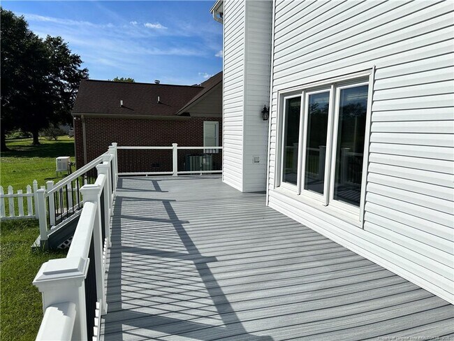 Building Photo - 6521 Ryefield Dr